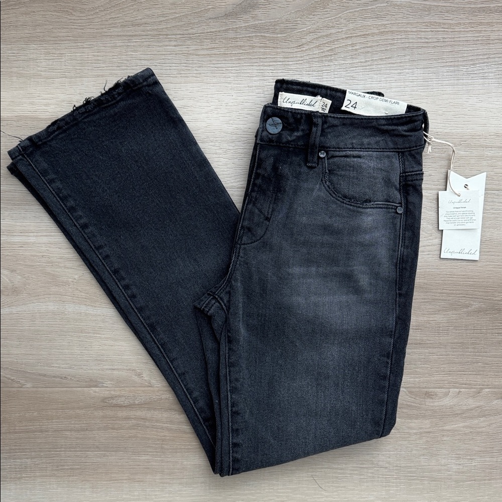 Unpublished - Margaux Mid-Rise Cropped Demi Flare